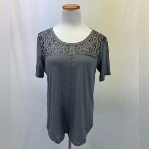 Lululemon Gray Animal Print Run Away Short Sleeve Tee Top Sz. 10